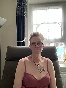 Curvy-Jinx online show from 02/06/26, 08:32