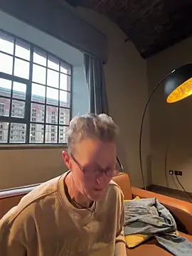 Curvy-Jinx online show from 02/25/26, 05:02