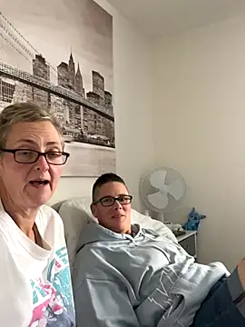 Curvy-Jinx online show from 11/10/25, 08:19