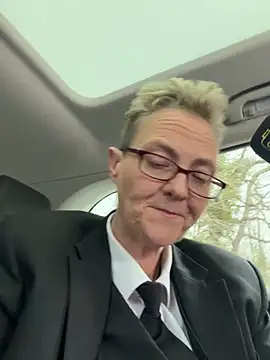 Curvy-Jinx online show from 03/27/26, 09:32