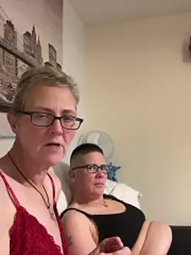 Curvy-Jinx online show from 11/12/25, 08:45