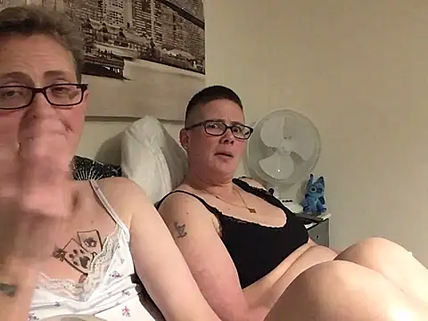 Curvy-Jinx online show from 02/07/26, 09:34