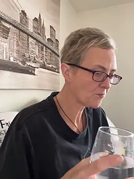 Curvy-Jinx online show from 11/20/25, 01:12