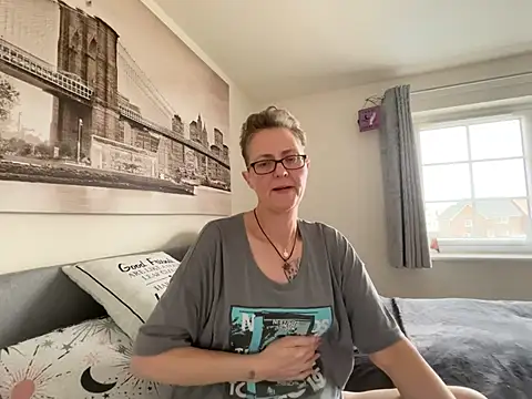 Curvy-Jinx online show from 03/13/26, 08:41