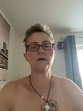 Curvy-Jinx online show from 01/14/26, 08:40