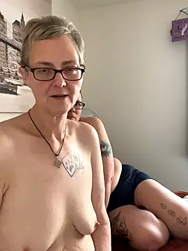 Curvy-Jinx online show from 12/05/25, 10:03