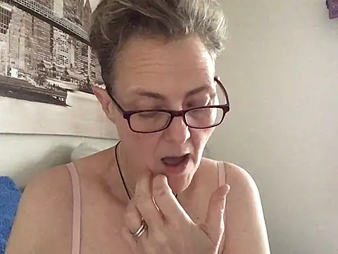 Curvy-Jinx online show from 02/09/26, 08:45