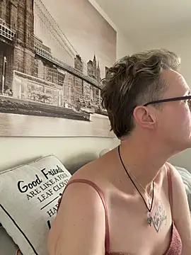 Curvy-Jinx online show from 02/20/26, 09:11