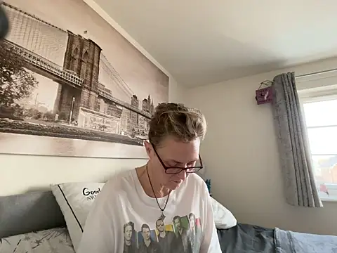 Curvy-Jinx online show from 03/05/26, 08:44