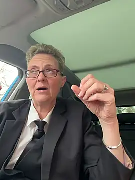 Curvy-Jinx online show from 04/02/26, 10:22