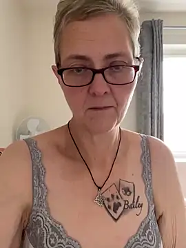 Curvy-Jinx online show from 11/03/25, 08:51