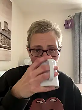 Curvy-Jinx online show from 11/27/25, 08:15