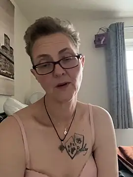 Curvy-Jinx online show from 02/02/26, 08:35