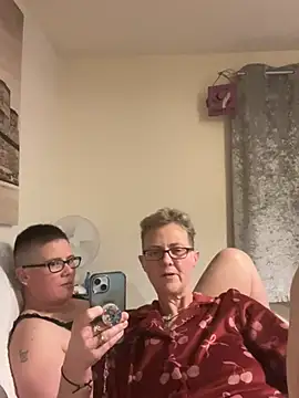 Curvy-Jinx online show from 01/18/26, 08:23