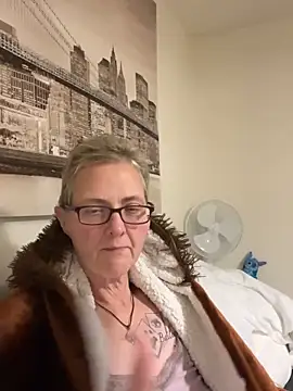 Curvy-Jinx online show from 11/10/25, 09:20