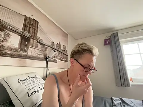 Curvy-Jinx online show from 03/30/26, 07:43