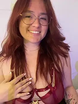 Snapshot of AliaMiller_ chatting on 07/10/26, 03:01 AliaMiller online show from 07/10/26, 03:01