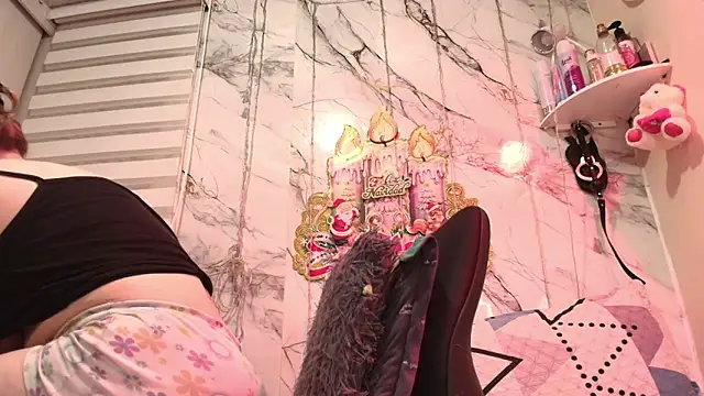 rachelroberts online show from 12/21/25, 09:22