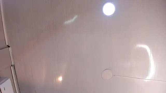 mia kisses2 online show from 01/10/26, 04:08