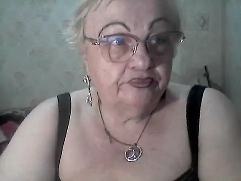 Snapshot of NatalieNorth chatting on 07/04/26, 09:19 NatalieNorth online show from 07/04/26, 09:19
