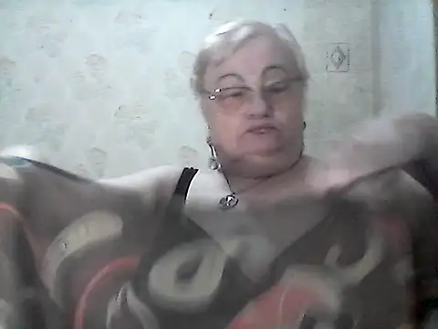 Snapshot of NatalieNorth chatting on 06/21/26, 11:10 NatalieNorth online show from 06/21/26, 11:10