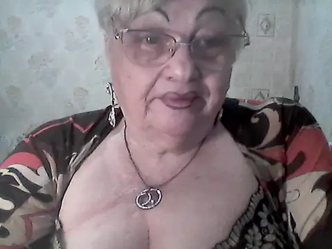 Snapshot of NatalieNorth chatting on 05/05/26, 11:19 NatalieNorth online show from 05/05/26, 11:19