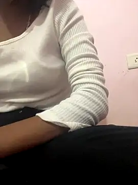 sakshi5533 online show from 12/02/25, 01:46