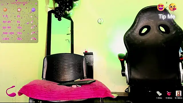 Snapshot of Rossedewitt_ chatting on 01/14/26, 07:01 Rossedewitt online show from 01/14/26, 07:01