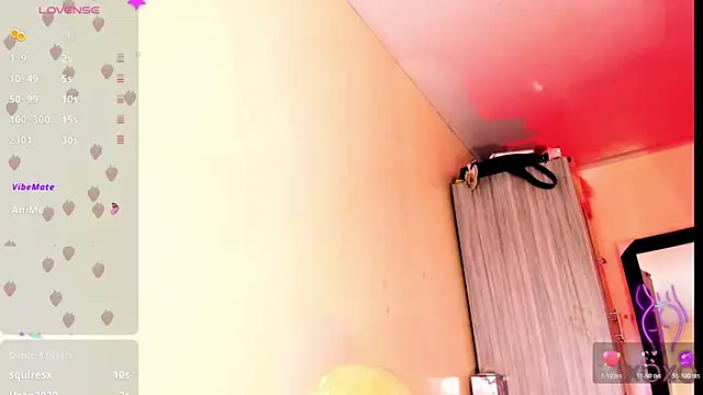 Snapshot of Rossedewitt_ chatting on 02/25/26, 07:03 Rossedewitt online show from 02/25/26, 07:03