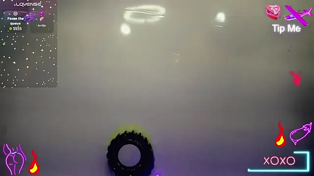 Snapshot of Rossedewitt_ chatting on 12/04/25, 08:08 Rossedewitt online show from 12/04/25, 08:08