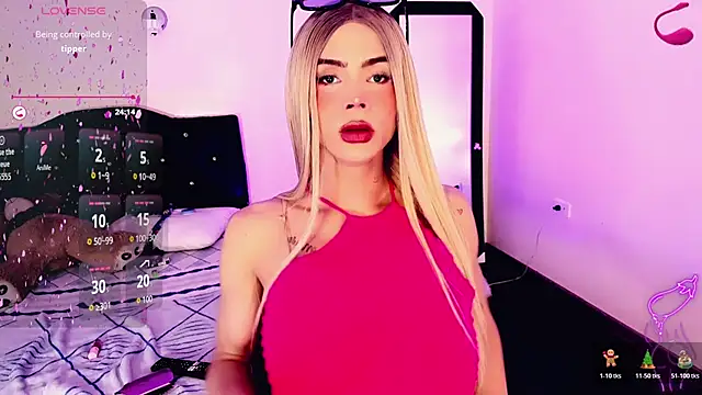 Snapshot of Rossedewitt_ chatting on 11/28/25, 07:08 Rossedewitt online show from 11/28/25, 07:08