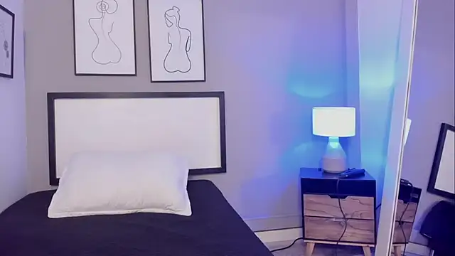 MartinaRizzi online show from 09/11/25, 03:39