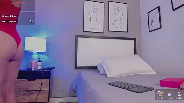 MartinaRizzi online show from 09/12/25, 03:28