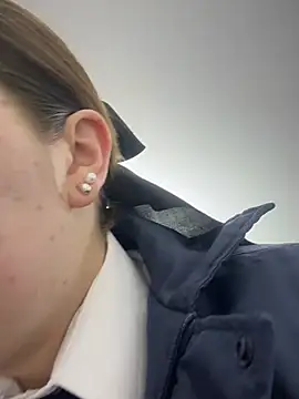 Snapshot of SUSY__06 chatting on 02/17/26, 12:13 SUSY 06 online show from 02/17/26, 12:13