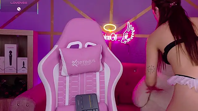 Snapshot of Chloegi__ chatting on 10/09/25, 12:38 Chloegi online show from 10/09/25, 12:38