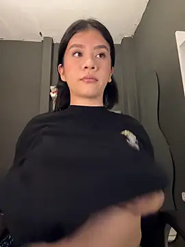 Snapshot of alhaana_ chatting on 02/20/26, 10:55 alhaana online show from 02/20/26, 10:55