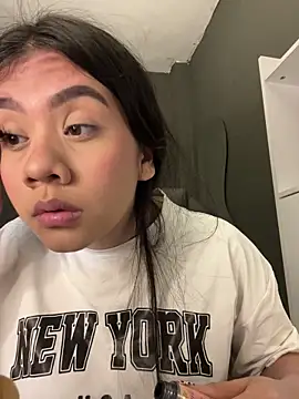 Snapshot of alhaana_ chatting on 02/18/26, 11:56 alhaana online show from 02/18/26, 11:56