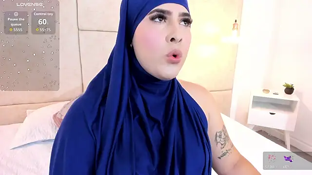 Snapshot of zahida_ chatting on 10/14/25, 07:03 zahida online show from 10/14/25, 07:03