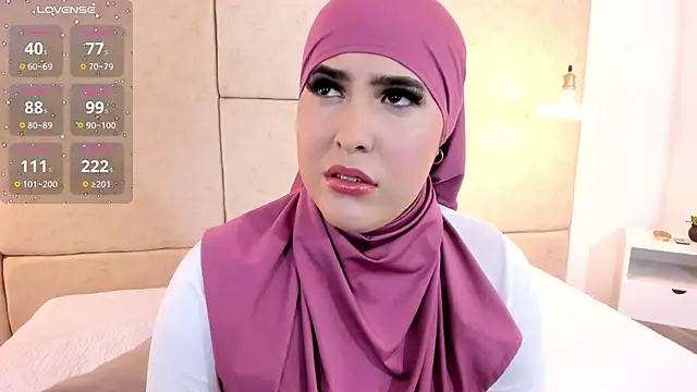 Snapshot of zahida_ chatting on 10/08/25, 06:41 zahida online show from 10/08/25, 06:41