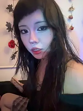 Kitty yukimura online show from 04/11/26, 12:18