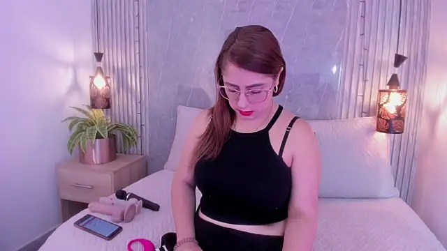 Emili  hot online show from 01/19/26, 11:47