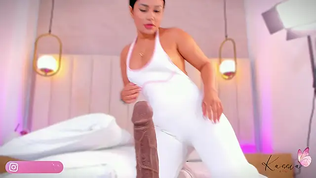 kassia kim online show from 01/11/26, 04:08