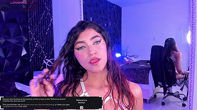 katierouge  online show from 11/17/25, 06:28