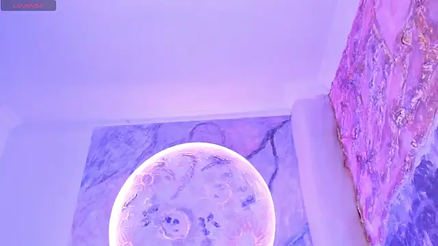 katierouge  online show from 09/20/25, 05:40