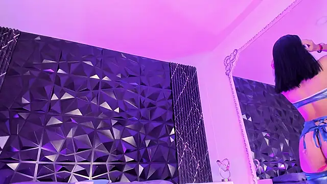 katierouge  online show from 10/30/25, 05:28