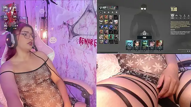 Snapshot of AriaNova_ chatting on 10/23/25, 12:15 AriaNova online show from 10/23/25, 12:15