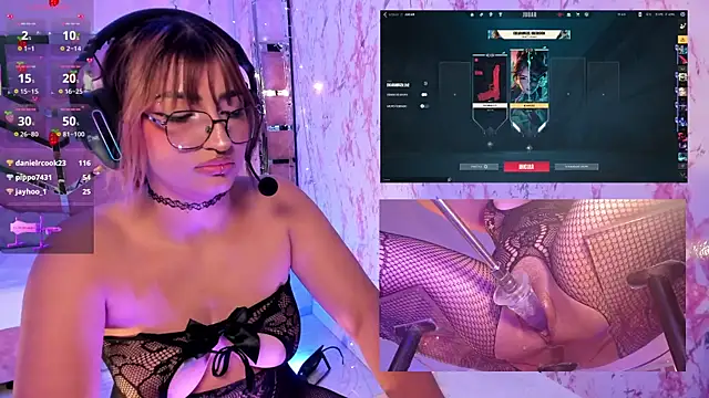 Snapshot of AriaNova_ chatting on 05/15/26, 01:25 AriaNova online show from 05/15/26, 01:25