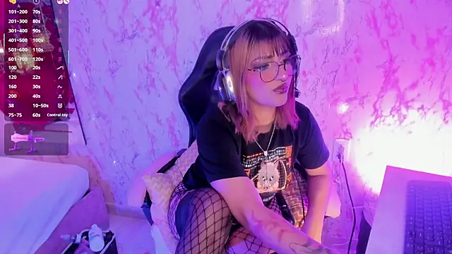 AriaNova  online show from 02/07/26, 01:19