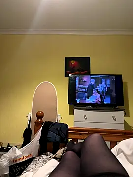 Snapshot of Taboo-Lou chatting on 10/27/25, 07:20 Taboo-Lou online show from 10/27/25, 07:20