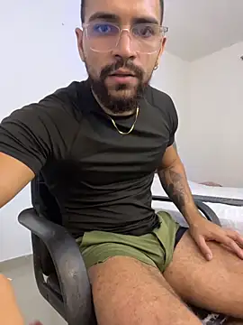 vincentjaxon online show from 10/31/25, 01:57